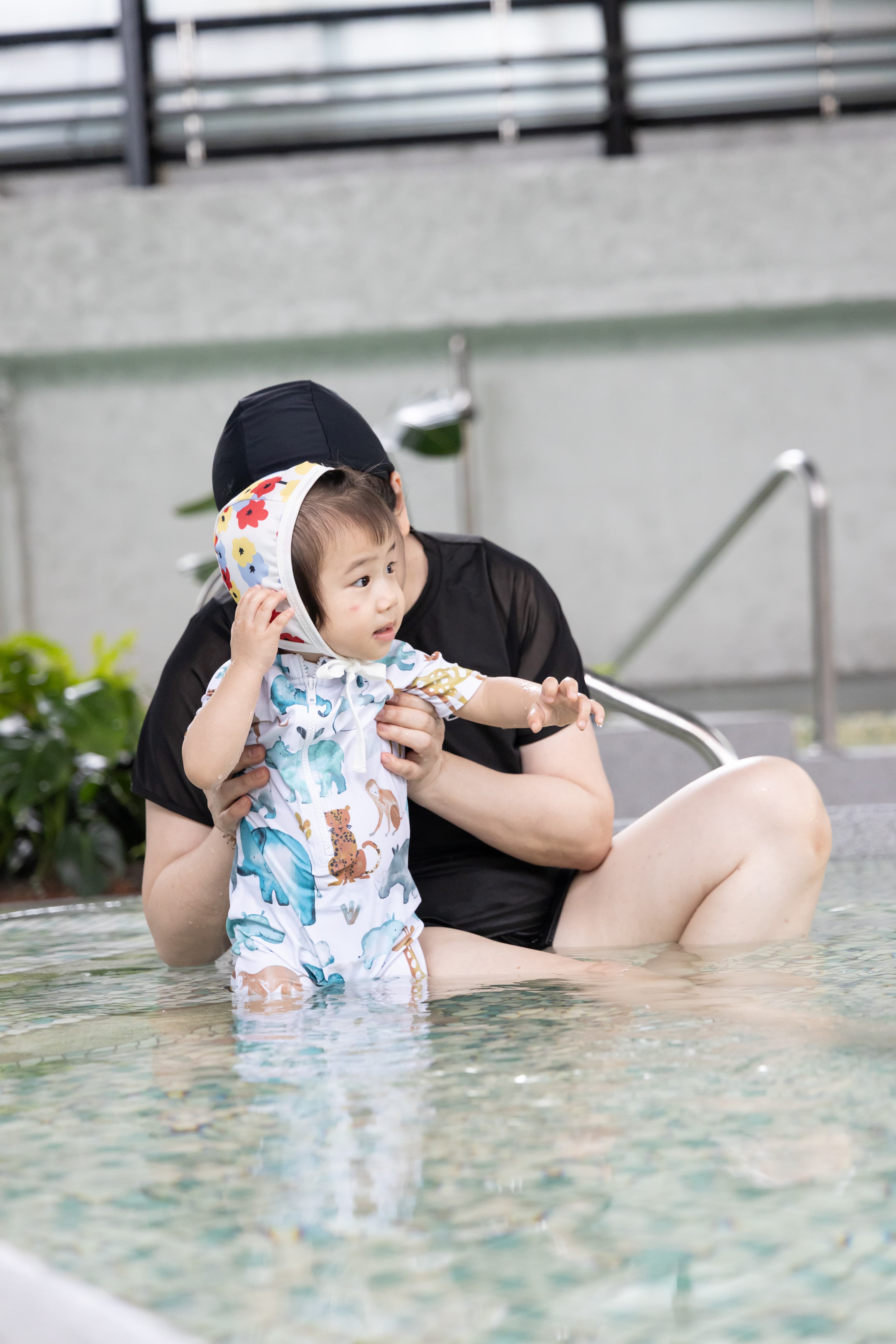 淺水的兒童池區，大人小孩都能一起同樂。