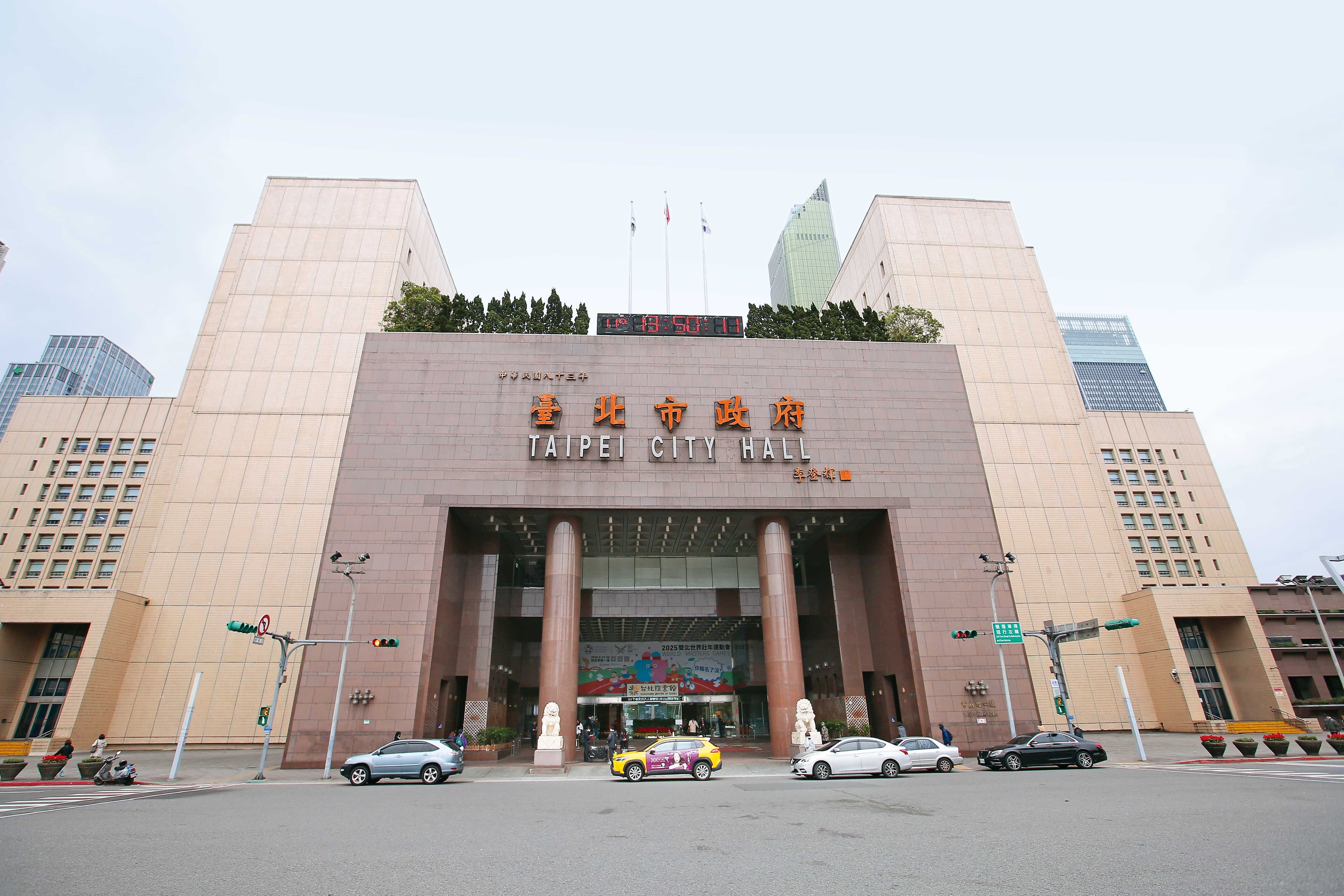 台北市政府(圖)相關局處對加害男童束手無策,引發被害人家長不滿。
