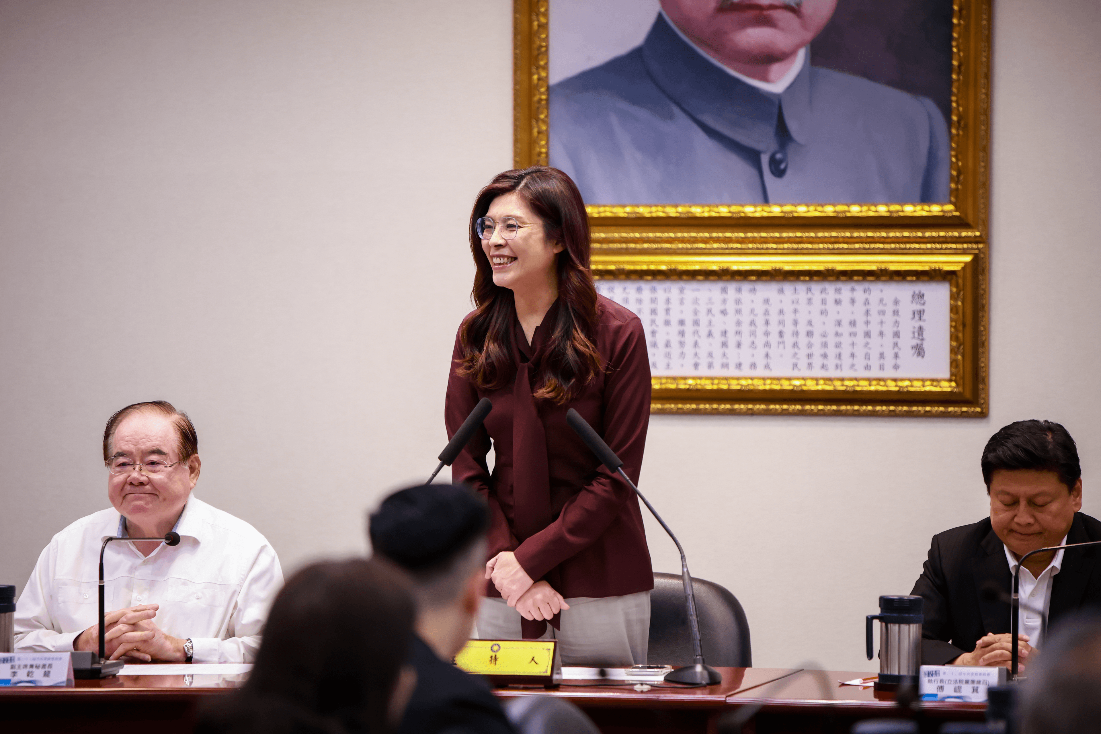 國民黨團針對還未討論出結果，目前傳出有「3800億+N」「8000億」兩個版本，今天在中常會上就談及此事。（文傳會提供）