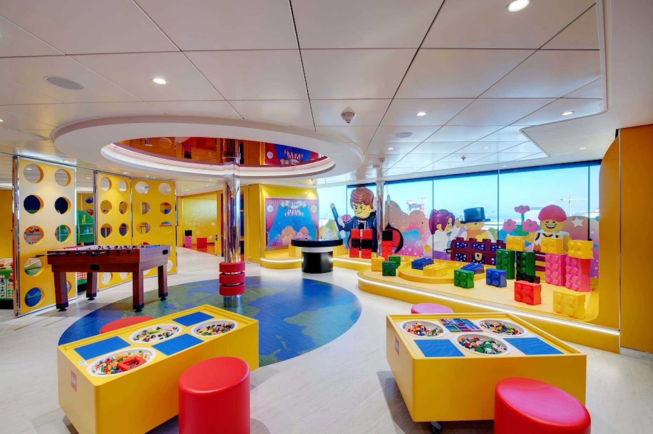 船上設有LEGO樂高創意樂園，搭配水上樂園等親子設施，讓孩子也能享受自己的郵輪假期。（MSC地中海郵輪提供）