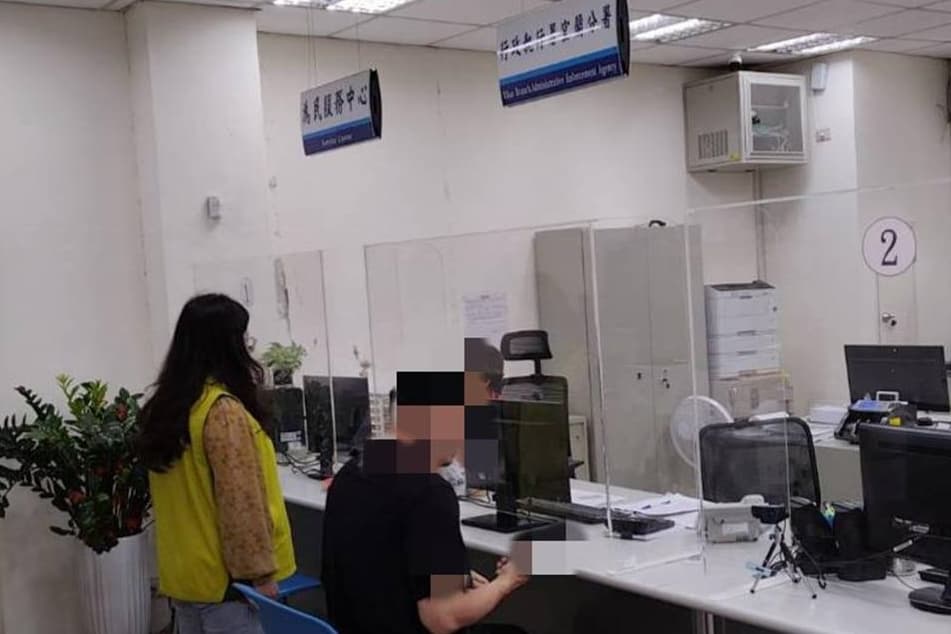 柯男當場展現誠意,主動提出具體的清償計畫,並願意擔任該車輛的保管人。(行政執行署宜蘭分署提供)