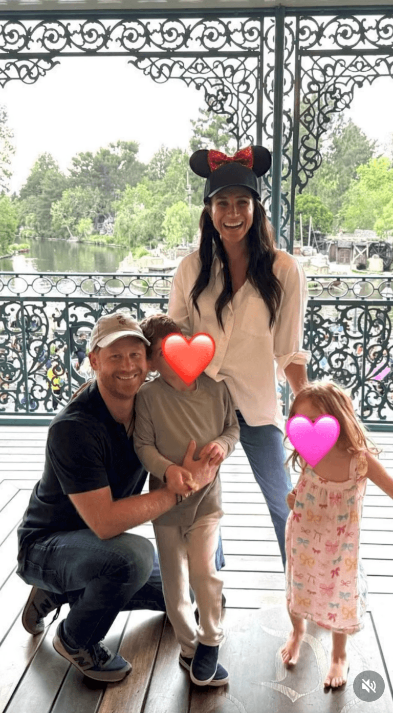 哈利、梅根一家四口定居加州，曾帶孩子們去迪士尼樂園玩。（翻攝meghan IG）