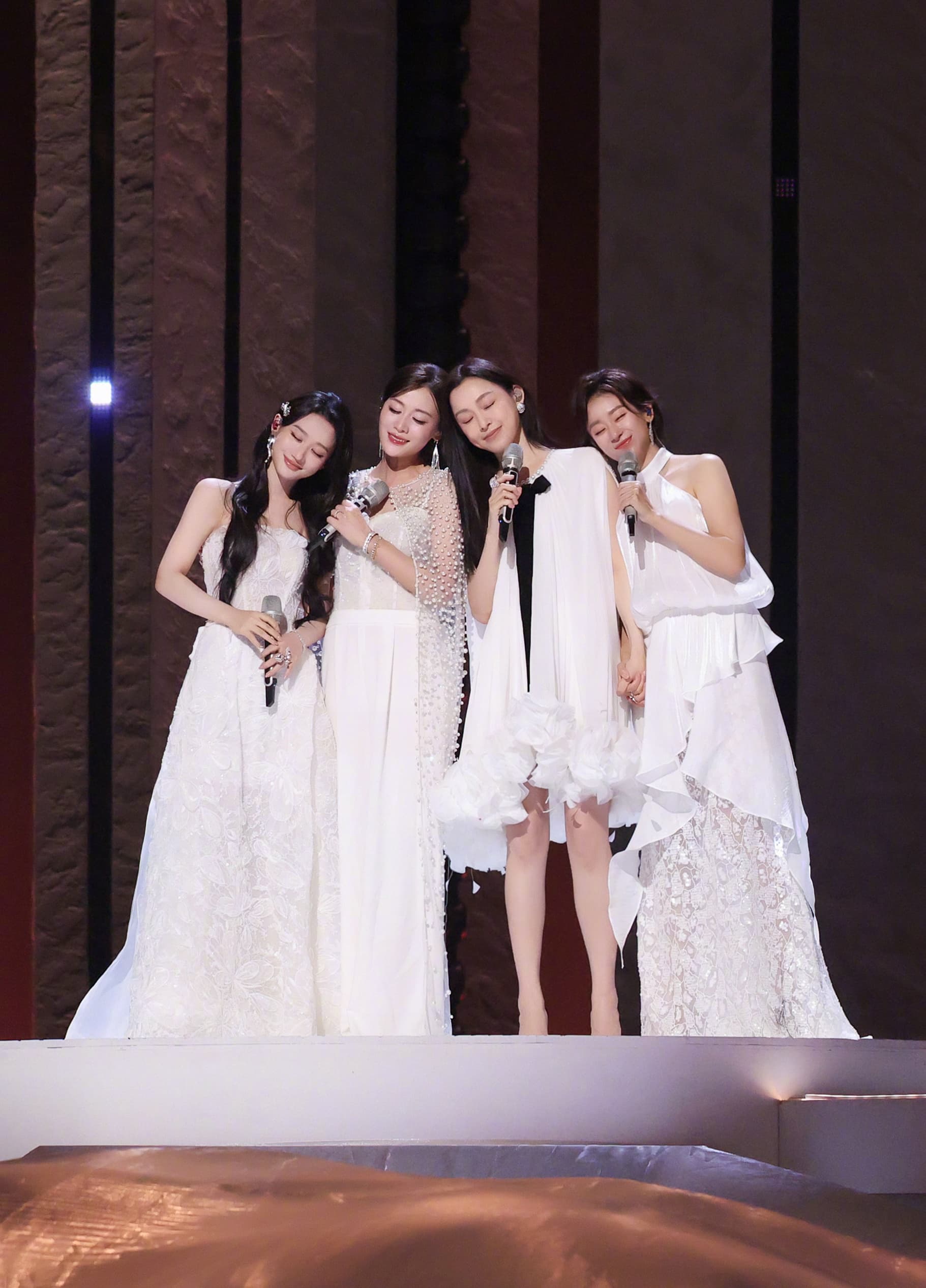 范瑋琪因參加《浪姐7》聲勢再度翻紅,演唱、商演等邀約不斷。(翻攝自范瑋琪微博)
