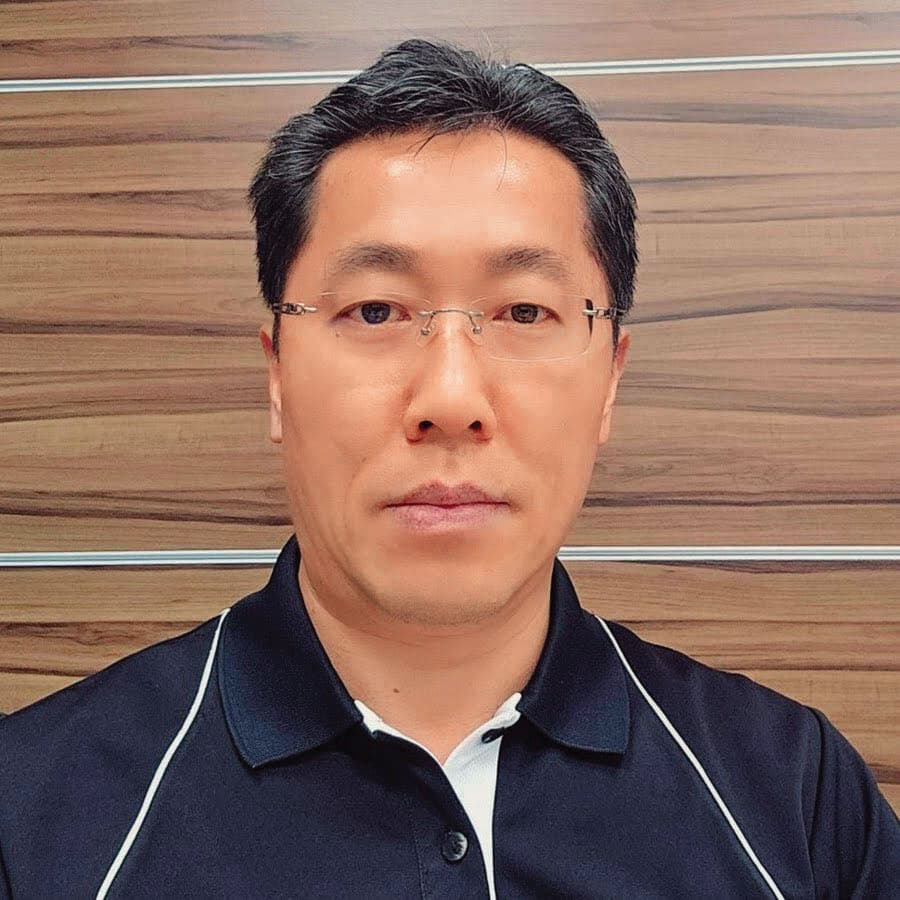 美超微台灣區業務經理張瑞滄是盜賣輝達晶片共犯，一併遭美方起訴。（翻攝X）