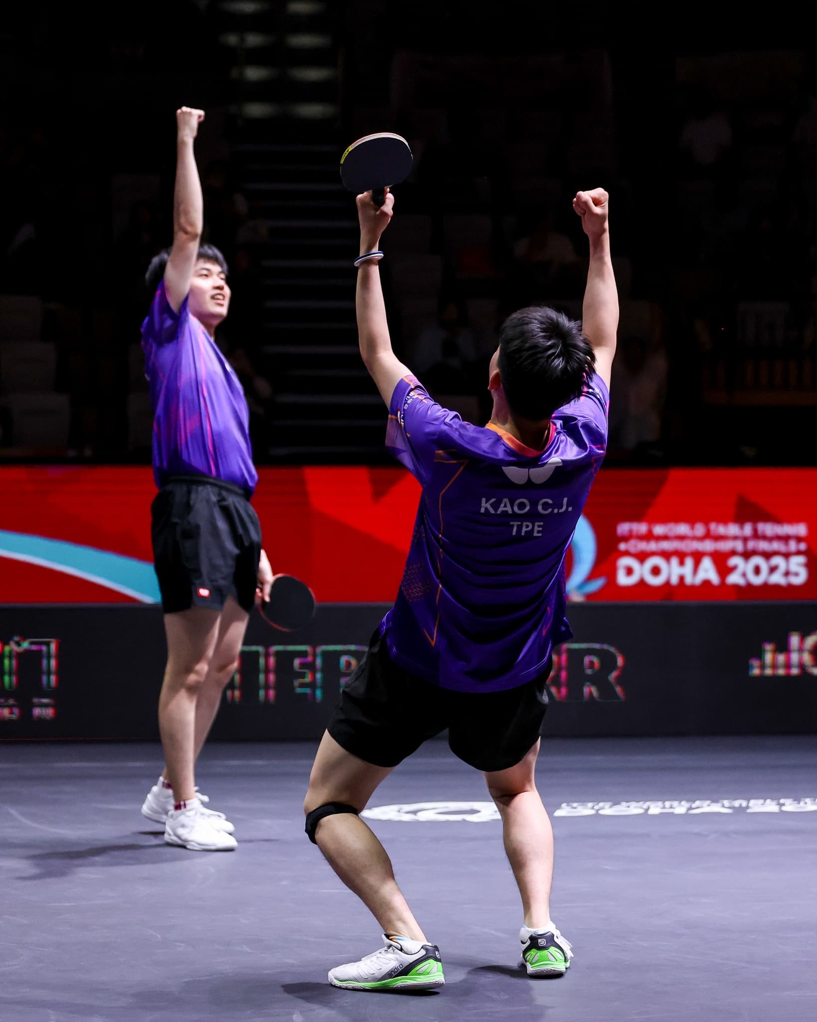 林昀儒和高承睿展現絕佳默契。(翻攝World Table Tennis 臉書)