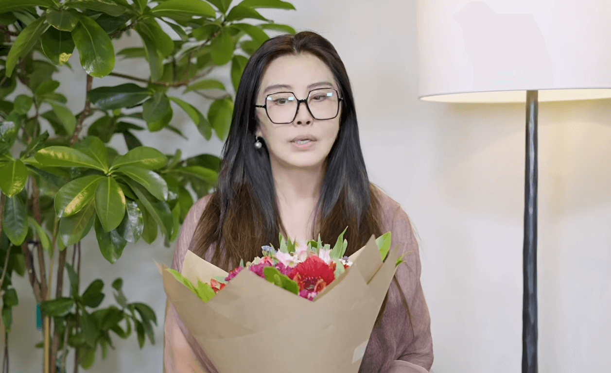 王祖賢近日受訪分享身心靈平衡的觀念。（翻攝SurvivingSiliconValley YouTube頻道）