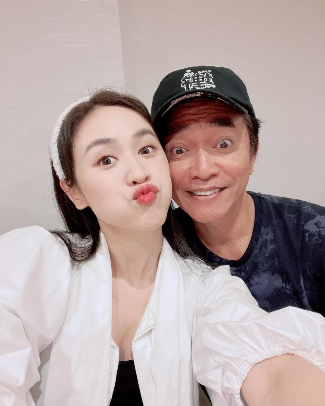 吳宗憲和大女兒吳姍儒。（翻攝吳宗賢臉書）