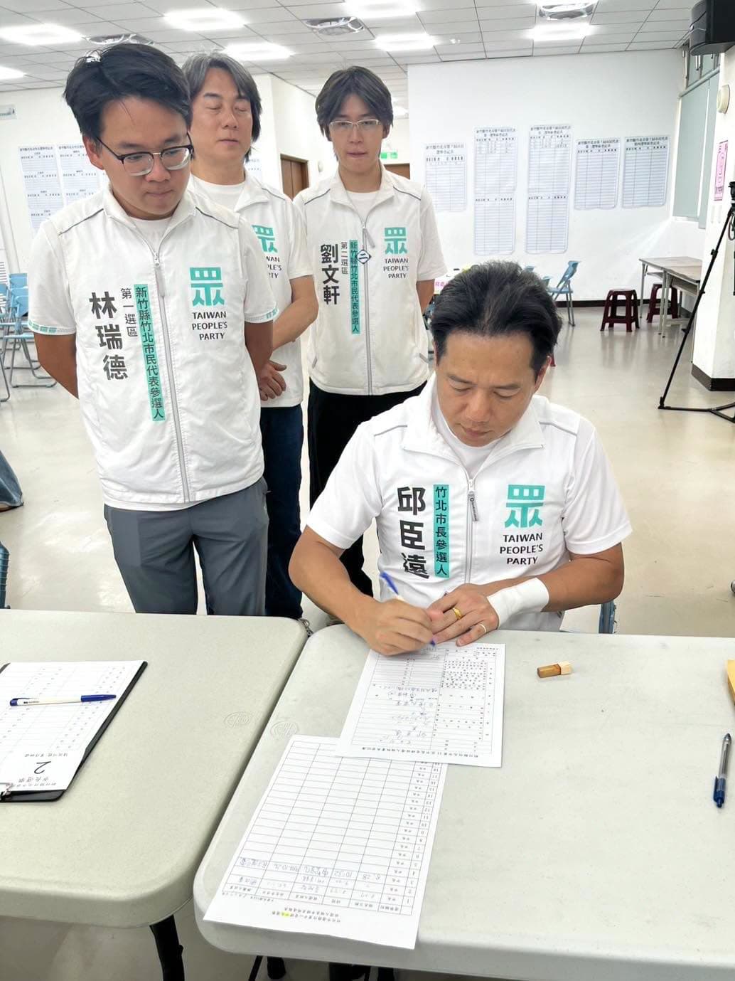 邱臣遠表示，接下來就是專注竹北、勤走基層，把政策說清楚、把市民的聲音聽進去。用政見爭取認同、用治理證明能力、用行動累積信任。（翻攝自臉書@邱臣遠）