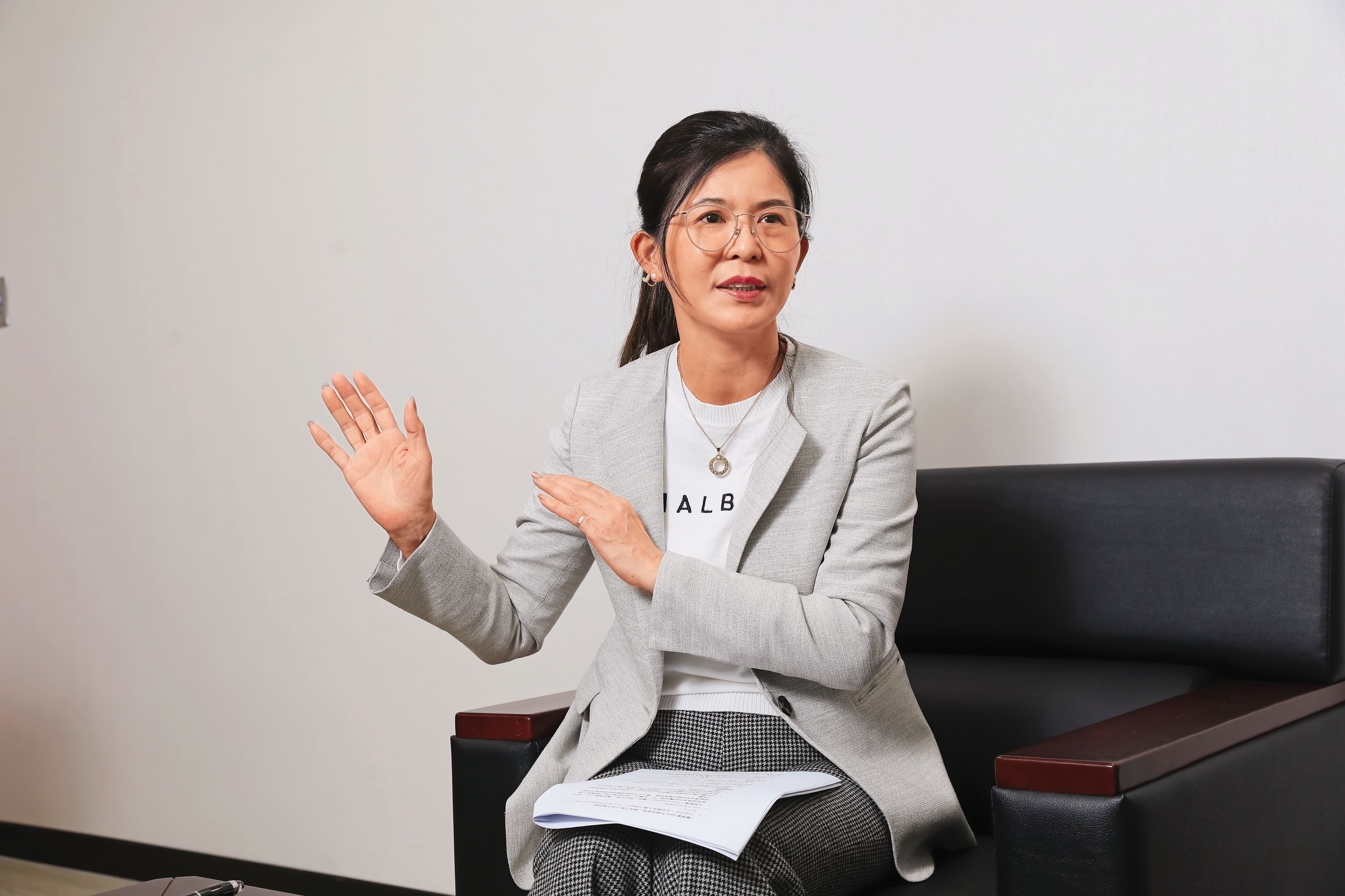 合庫金首席經濟學家徐千婷分析，除非景氣快速惡化，否則聯準會降息幅度可能小於市場預期。