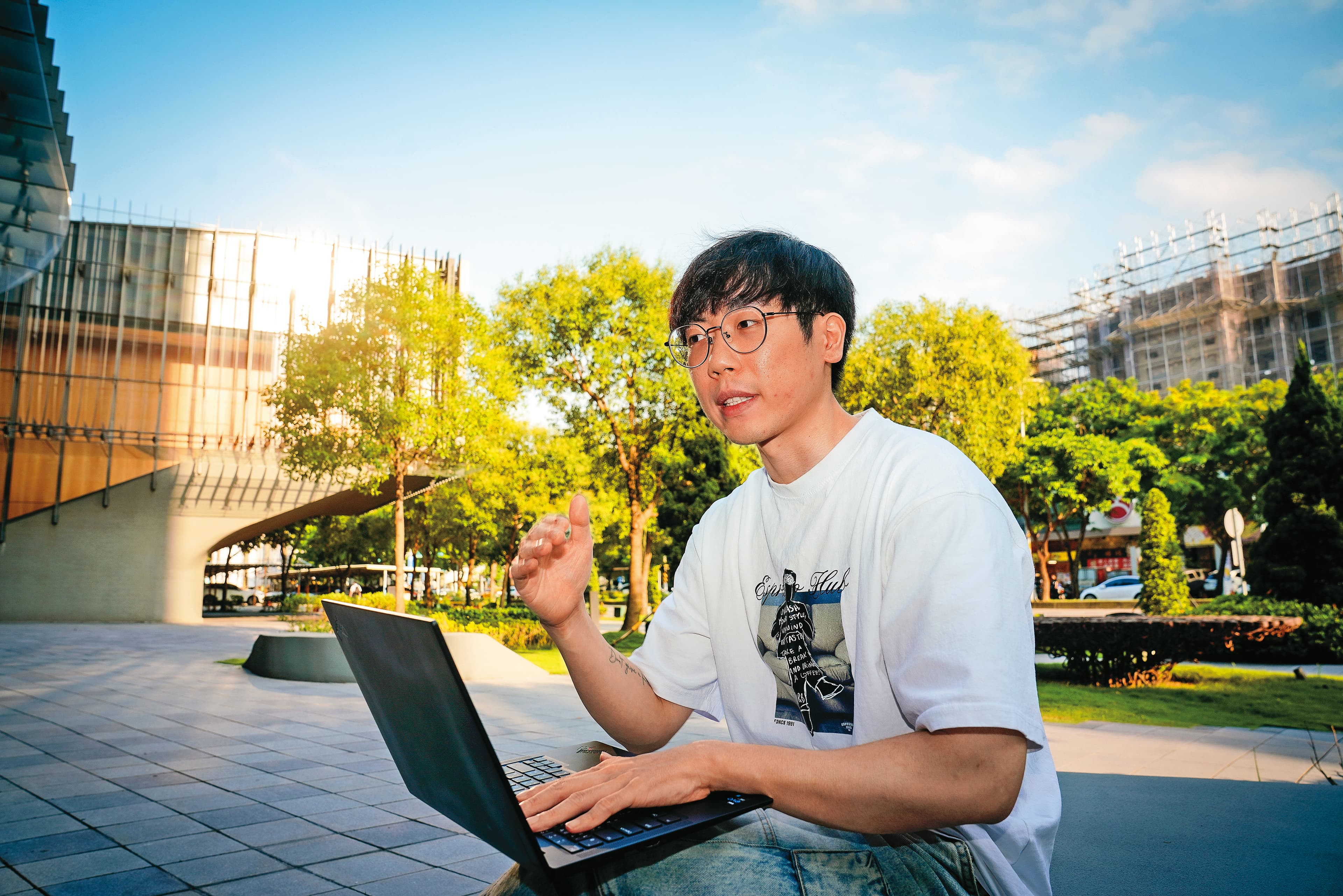 清流君常在節目上鼓勵投資人資金全押，就連家人也奉行不悖。