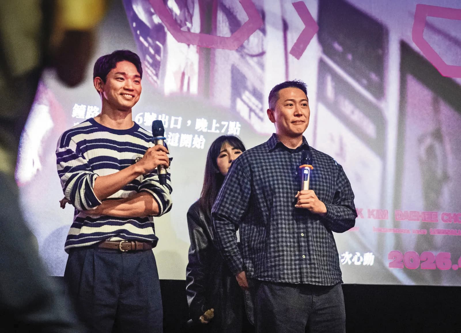 曹有鉉(左)帶著電影《3670》來到台灣宣傳,看到自己主演作品受到喜愛,直呼不可思議。(好威電影提供)