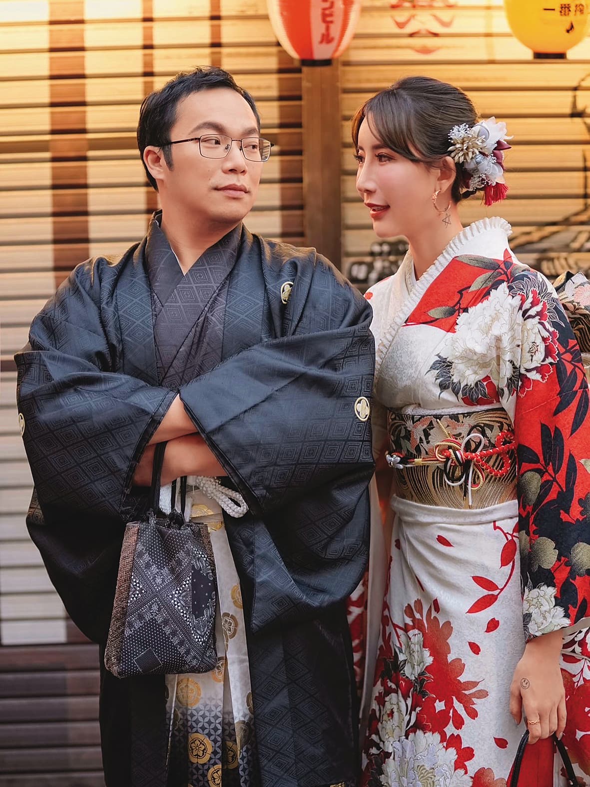 Yumi（右）和蔡政峯（左）以往遊日，曾穿上和服拍情侶照。（翻攝自yumi_yuyu614bb IG）