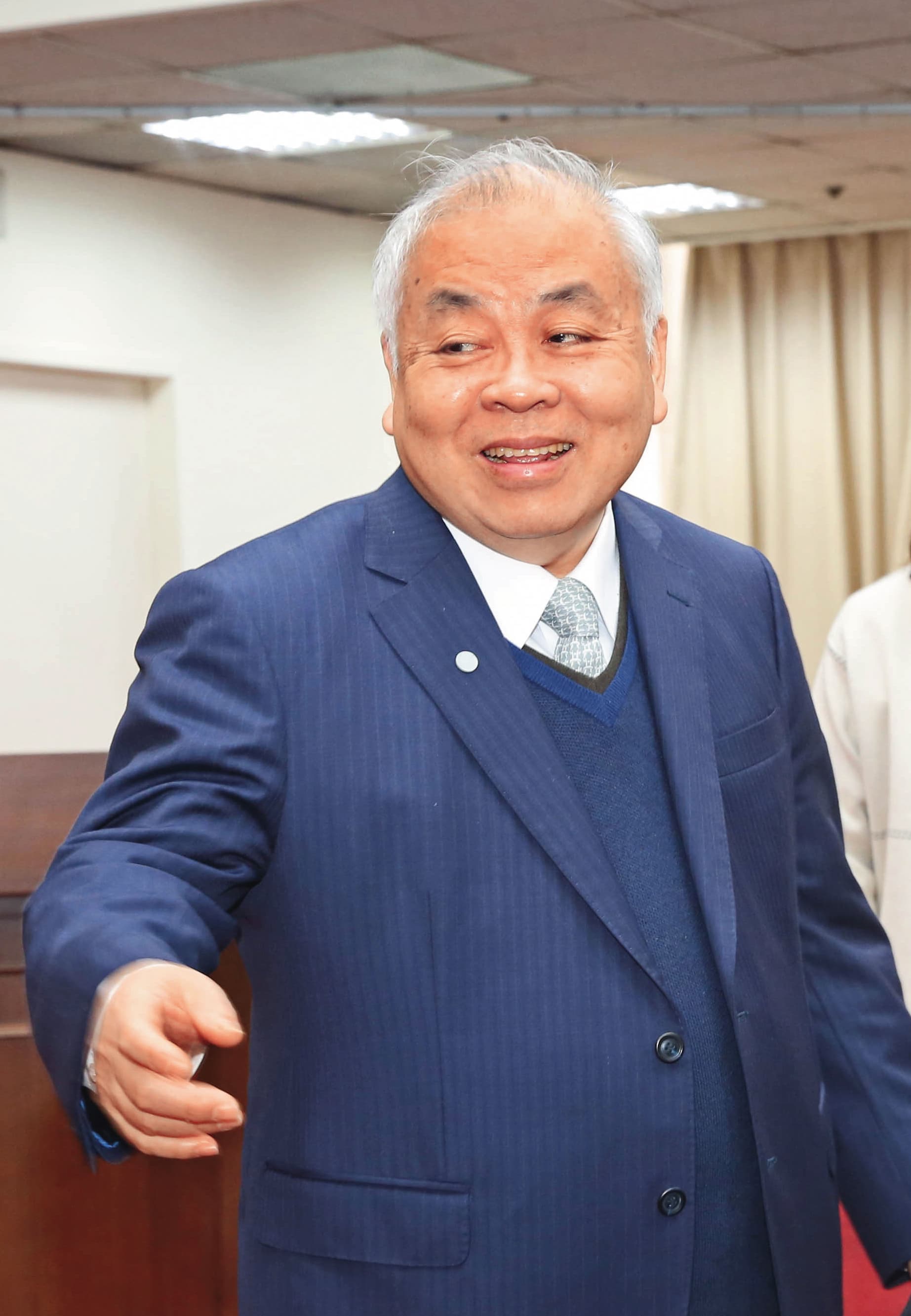 蔡英文的讀書會成員可見多名前任政務官及專家身影,包括前國發會副主委施克和、前行政院主計總處主計長朱澤民(圖)、前金融研訓院院長黃崇哲等。