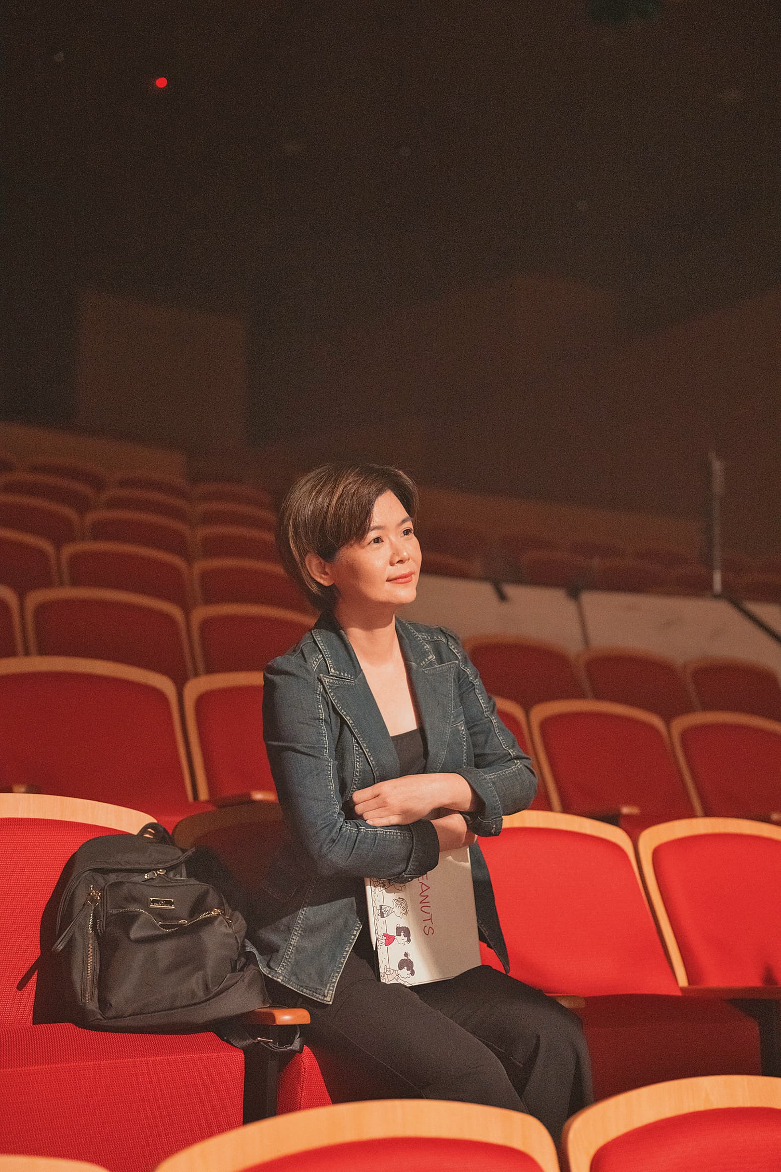 指揮與合唱指導洪晴瀠很注重合唱時的拍子、音準與和聲。（壹壹喜喜提供）