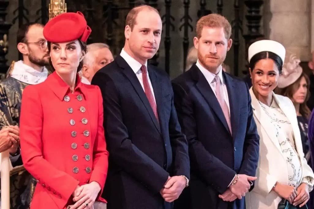 凱特王妃（左起）、威廉王子、哈利王子、梅根的恩怨未歇。（翻攝parismatch.be網站）
