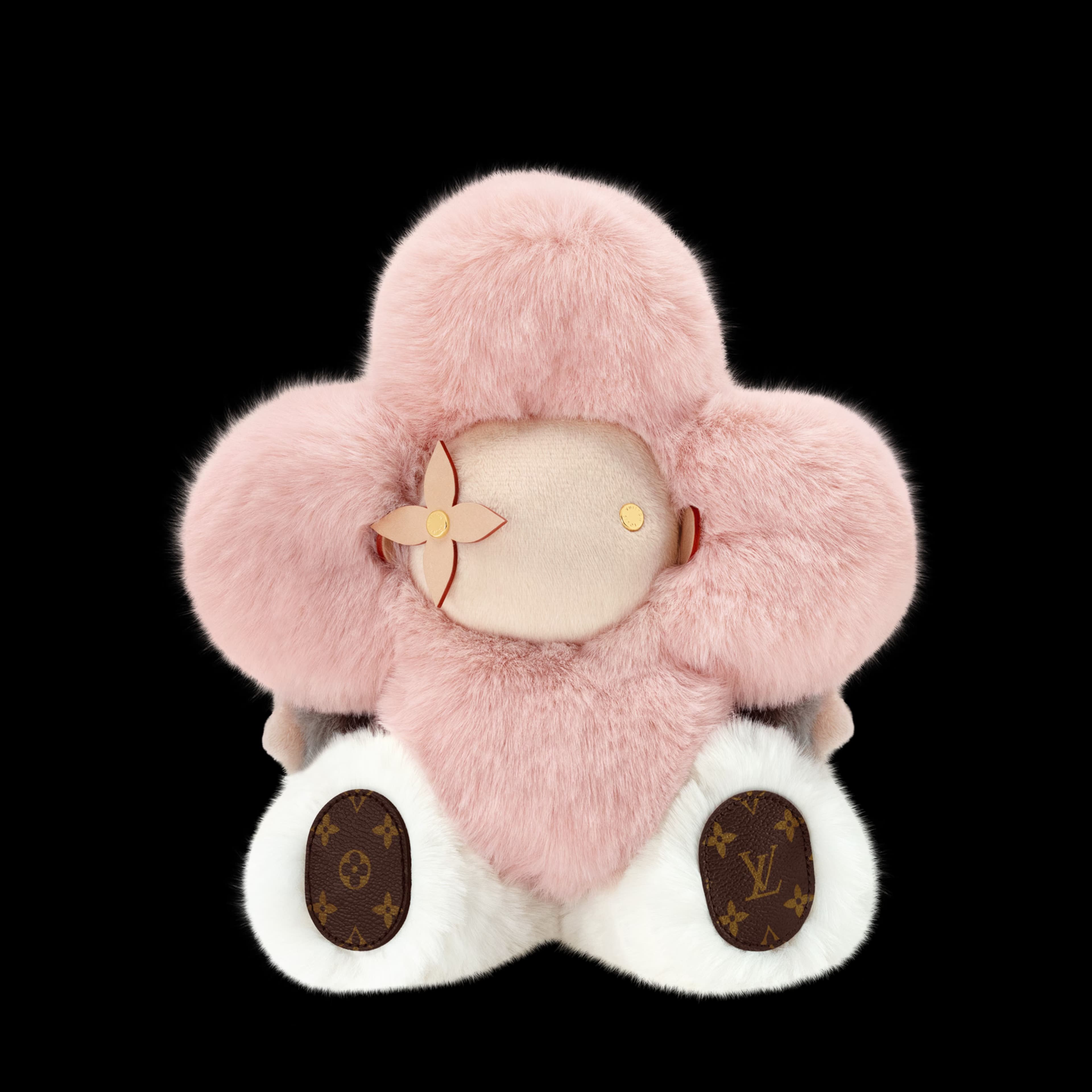 擁有花形臉龐的Doudou Vivienne玩偶，可愛討喜，虜獲不同年齡層，NT$45,400。（翻攝自Louis Vuitton官網）