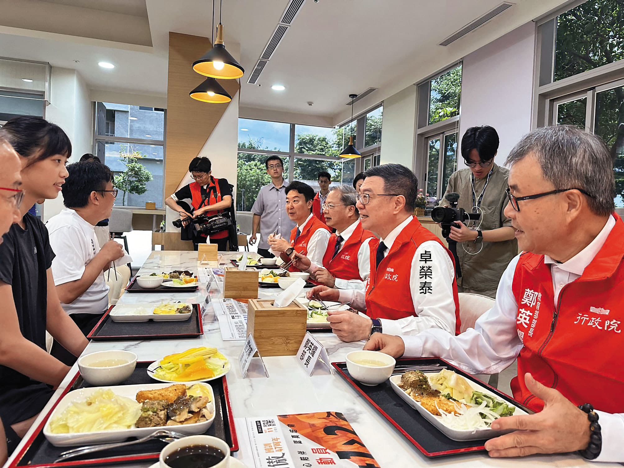 成立運動部是總統賴清德重要政見,行政院長卓榮泰也曾多次到國訓中心關心選手。(翻攝教育部官網)