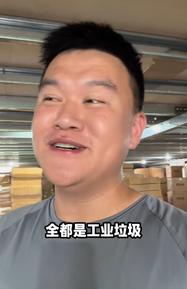 肖恩坦言那些賣得很便宜的不鏽鋼餐具都是工業垃圾。(翻攝自Instagram肖恩的台灣日記)