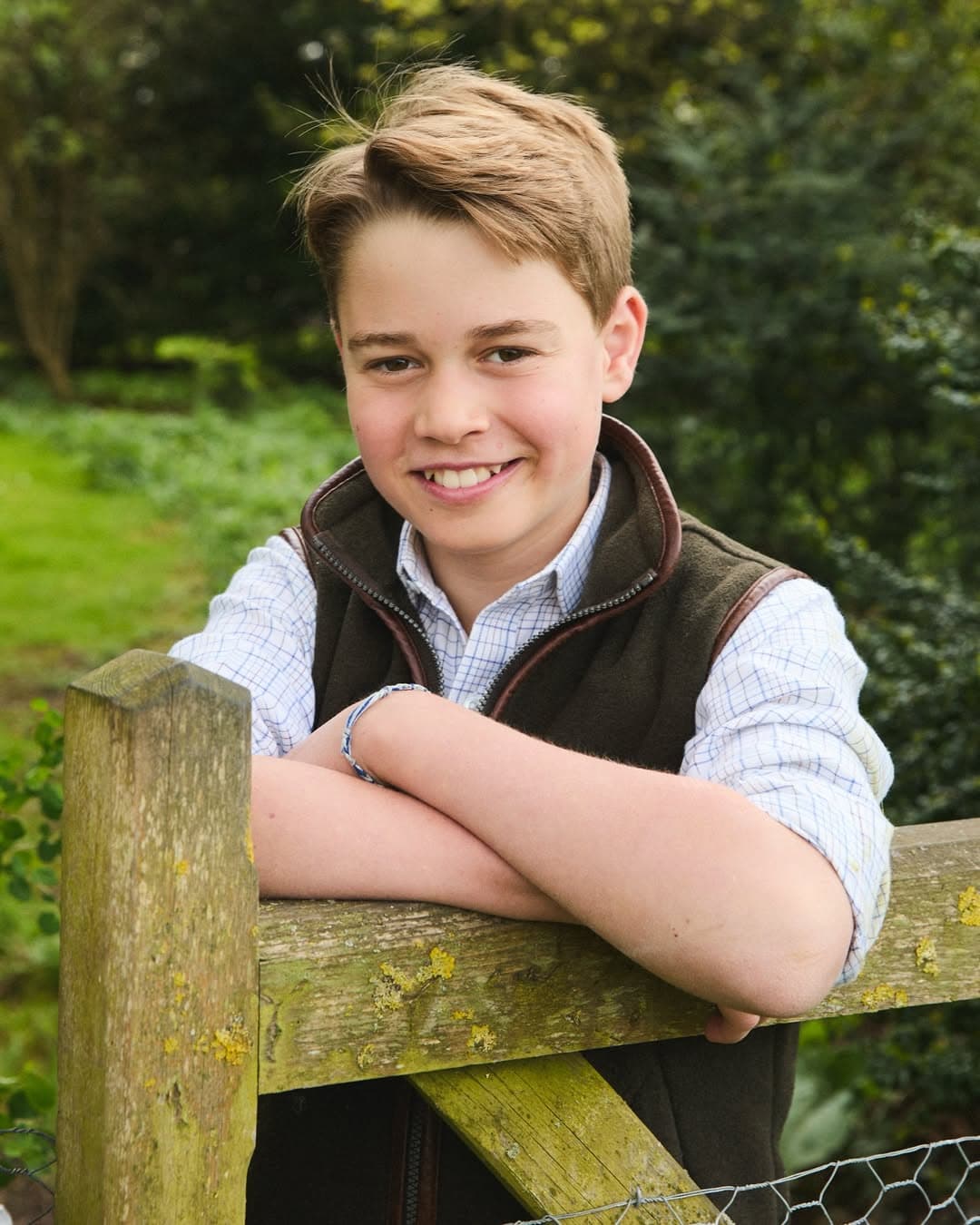 喬治王子目前12歲,承擔越來越多王室職責。(翻攝princeandprincessofwales IG)